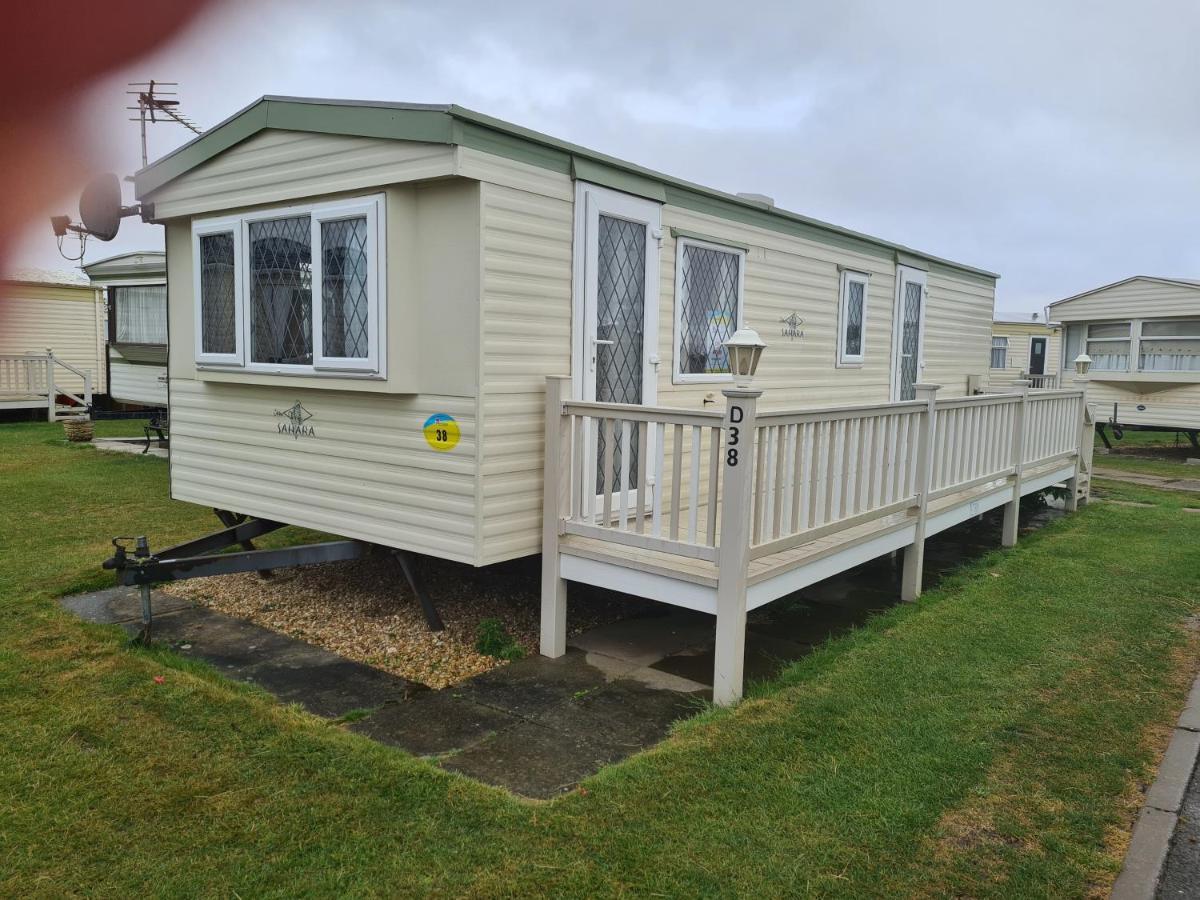 Corner Pitch 4 Berth Caravan Ingoldmells Exterior photo